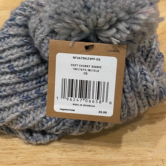 The North Face OS cozy chunky beanie Light Grey Heather/Multi-color deep fit NWT - Picture 6 of 10